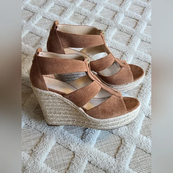 Michael Kors Tan Wedge Sandals - Picture 15 of 15